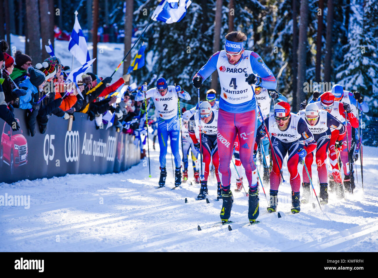 Russlands Sergey Ustiugov führt 30-k Skiathlon (klassische Bein), Nordische Ski-WM, Lahti, Finnland, 2017. Er gewann. Stockfoto