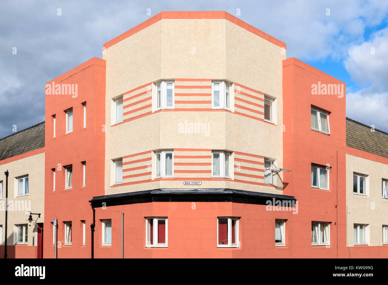 Gebäude im Art-Deco-Stil Fassade an der Hauptstraße in Bo'ness, Schottland Stockfoto