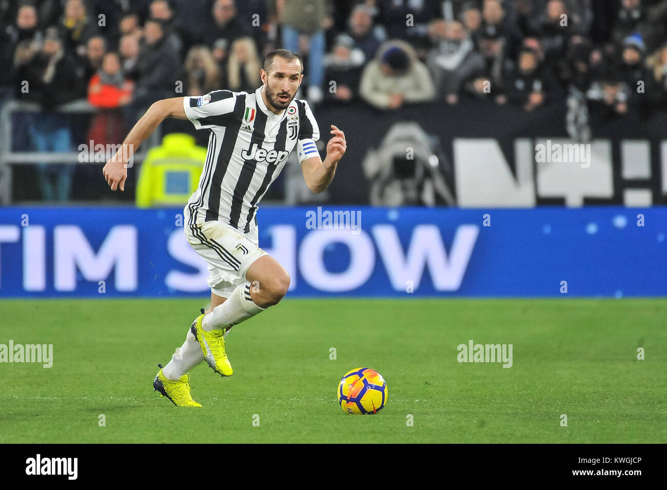 Turin, Italien. 3 Jan, 2018. Giorgio Chiellini (Juventus FC) während der Serie ein Fußballspiel zwischen Juventus Turin und Turin FC bei der Allianz Stadion am 3. Januar 2018 in Turin, Italien. Quelle: FABIO UDINE/Alamy leben Nachrichten Stockfoto