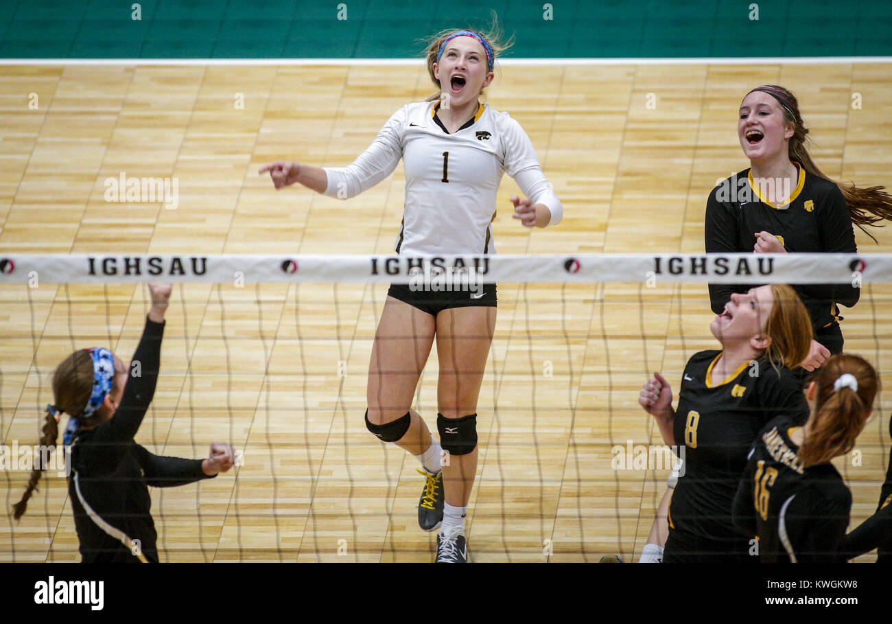 Cedar Rapids, Iowa, USA. 9. Nov 2016. Janesville Lilys Liekweg (1