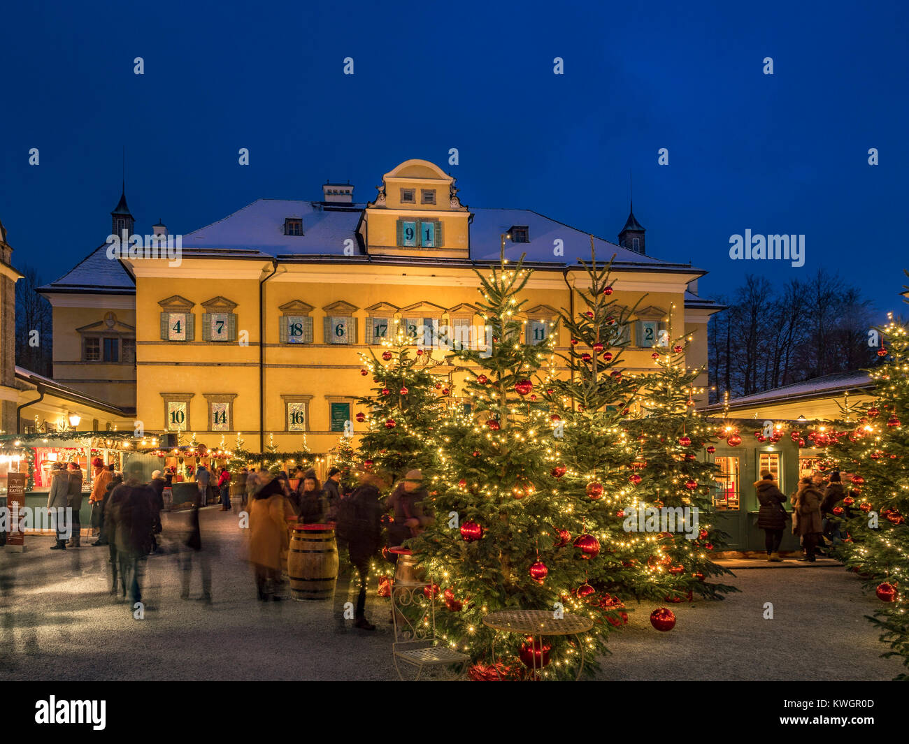 Weihnachtsmarkt im schloss hellbrunn Fotos und Bildmaterial in hoher