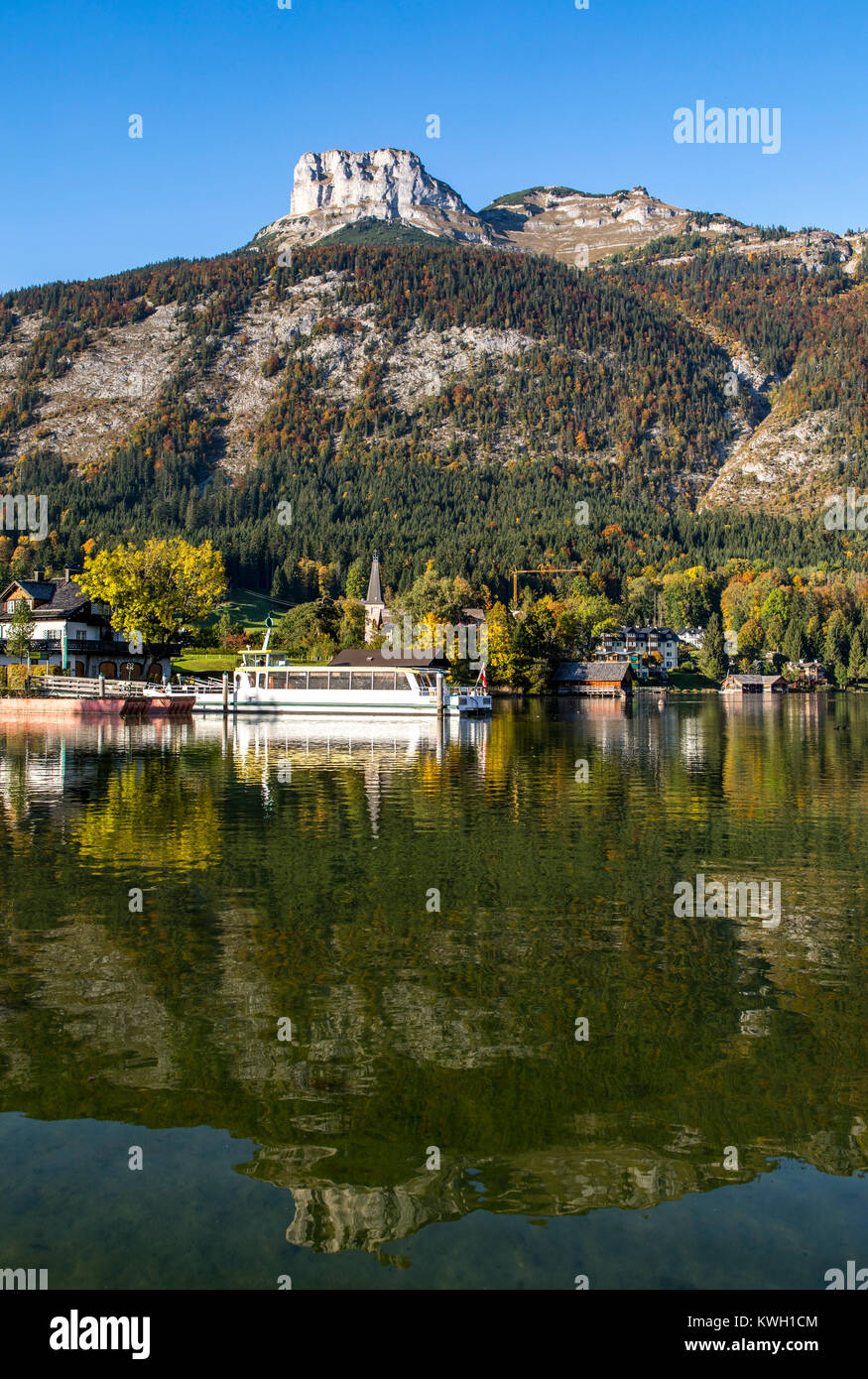 Der Altausseer See, in der Steiermark, Österreich, Teil der Toten bergen, Herbst, Loser Gipfel, Stockfoto