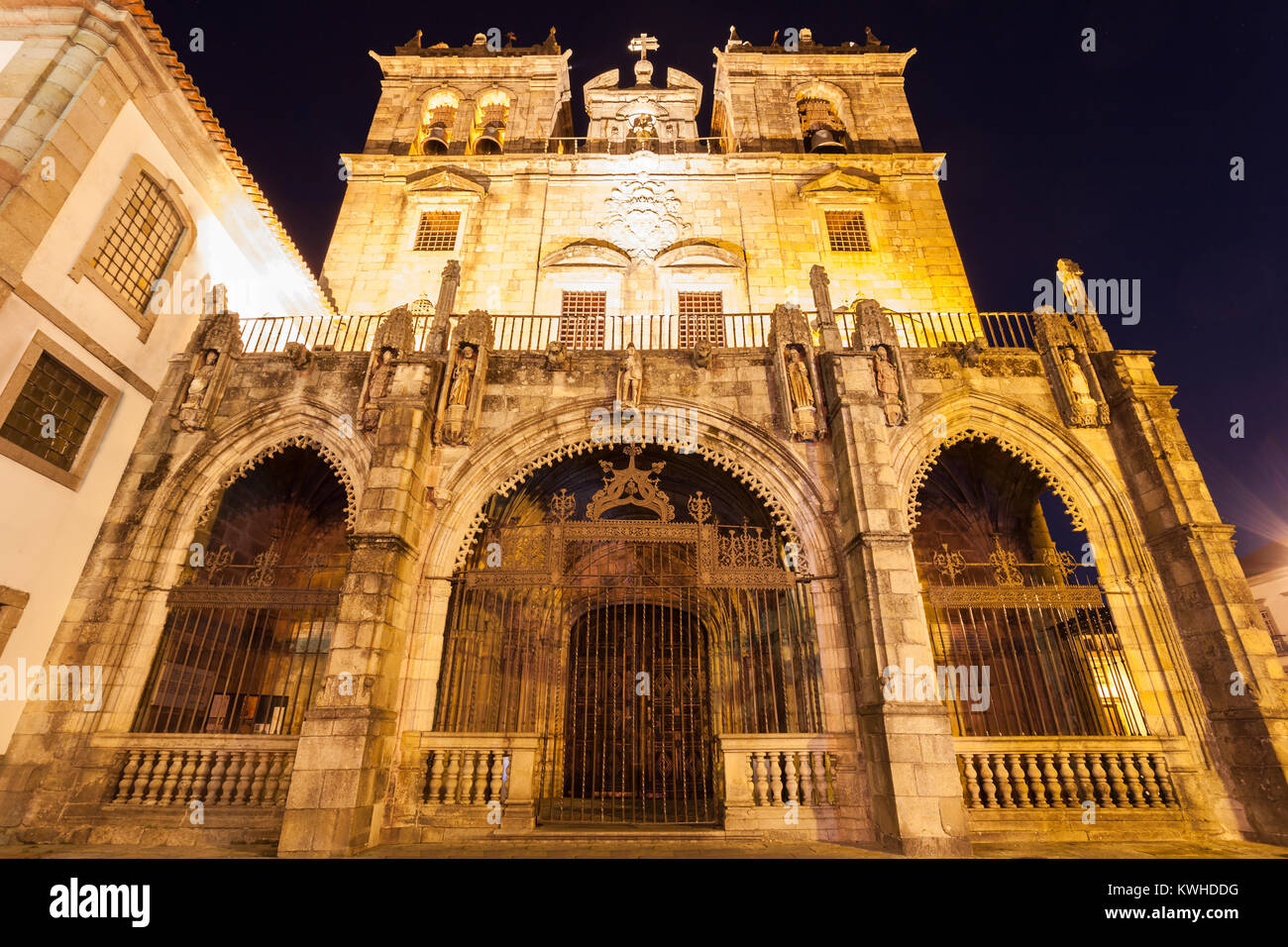 Der Kathedrale von Braga (Se de Braga) ist eine der wichtigsten  Sehenswürdigkeiten in Braga, Portugal Stockfotografie - Alamy