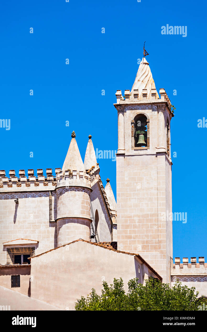 Kirche von St. Francis (Igreja de Sao Francisco) ist in Evora, Portugal. Es ist am besten für seine lugubrious Kapelle der Knochen bekannt. Stockfoto