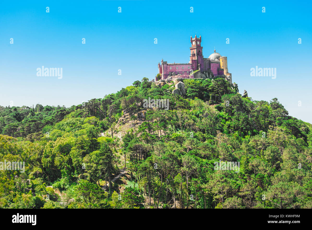 Der Nationalpalast Pena ist ein Romantiker-Palast in Sao Pedro de Penaferrim, Sintra, Portugal Stockfoto