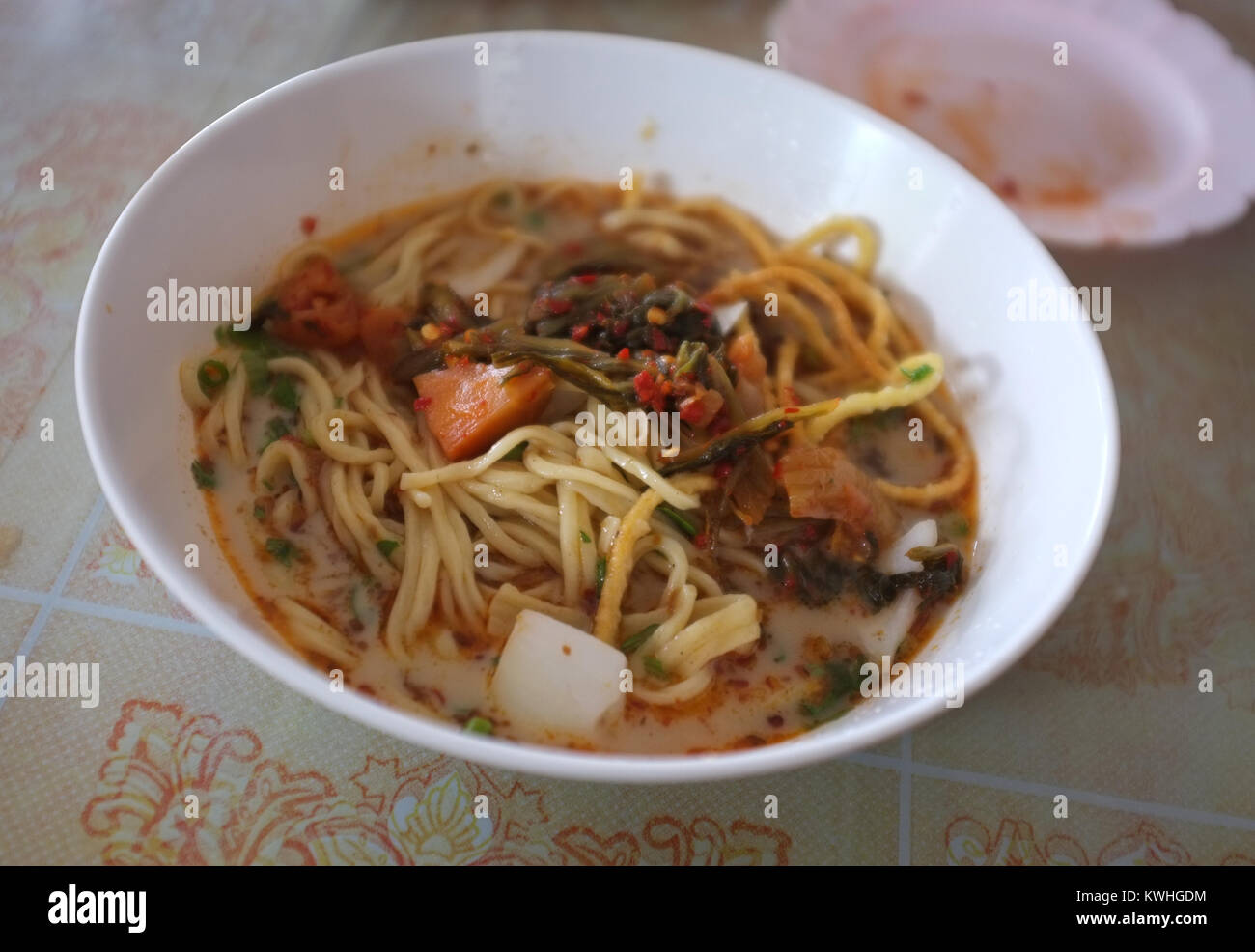Thailändische Küche, Khao Soi Thai Gericht mit Rindfleisch und ...