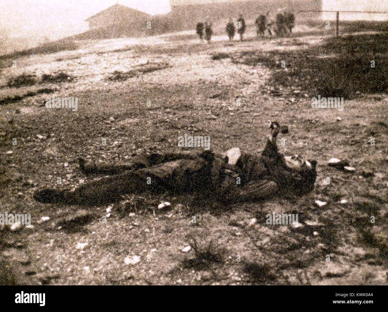 Titel Žrtev Črne roke („Opfer der Schwarzen Hand“), in Verbindung mit der jugoslawischen Geschichte, in Bezug auf politische Gewalt im Zusammenhang mit der nationalistischen Gruppe des frühen 20. Jahrhunderts. Stockfoto