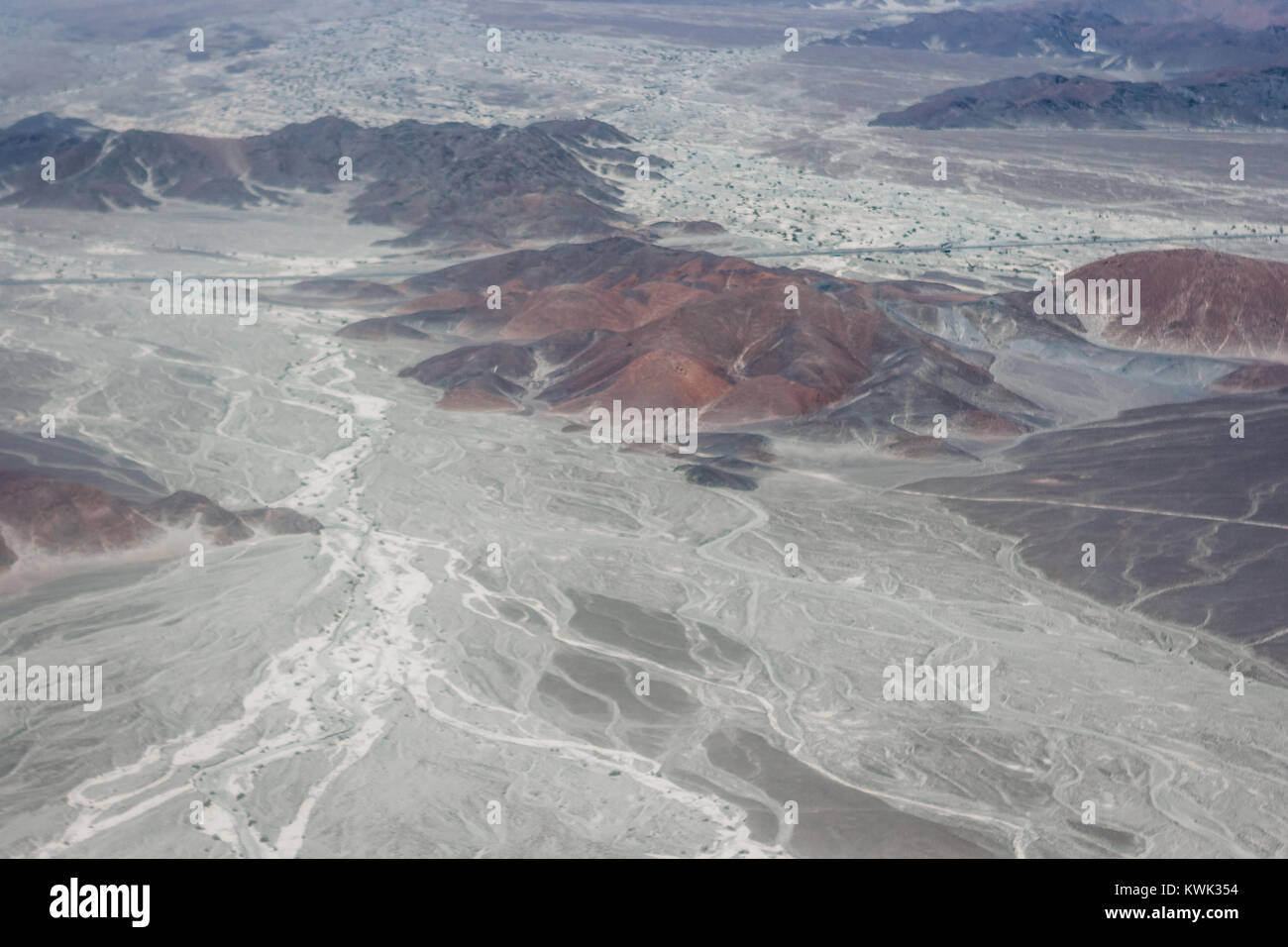 Luftbild des Trapez Linien aus dem Flugzeug, Nazca, Peru Stockfoto