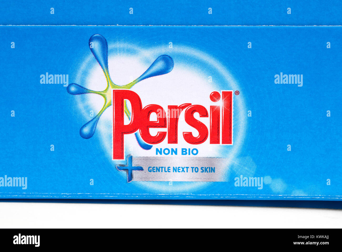 LONDON, Großbritannien - 18. Dezember 2017: eine Nahaufnahme der Persil Logo auf der Verpackung der Marken nicht Bio Waschmittel, am 18. Dezember 2017. Stockfoto