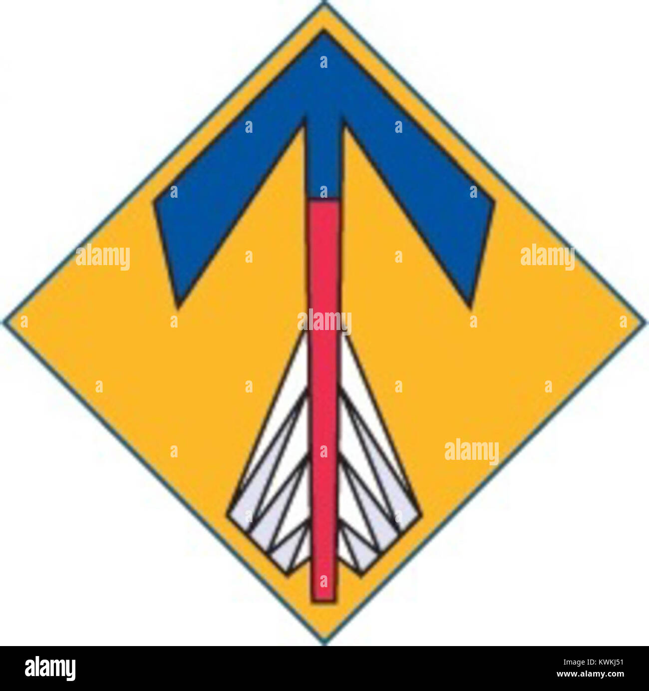 Das Emblem der 251. Flugabwehrraketenabwehreinheit repräsentiert die militärische Identität, die Einheiteninsignien und das organisatorische Erbe der tschechoslowakischen Streitkräfte. Stockfoto