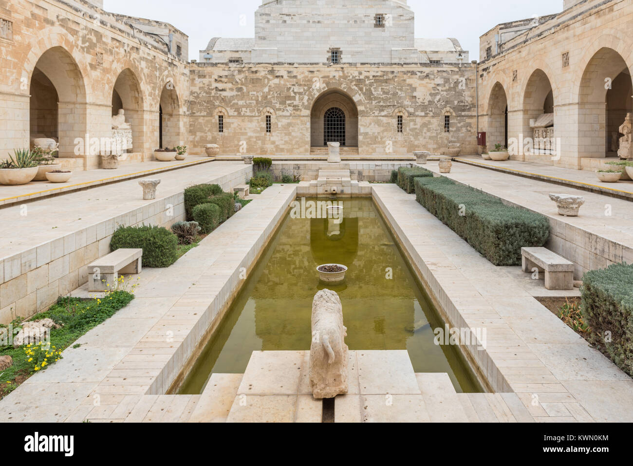 Israel, Jerusalem, vom 28. Dezember 2017: Rockefeller Museum, früher die Palästina archäologische Museum in Ostjerusalem Stockfoto