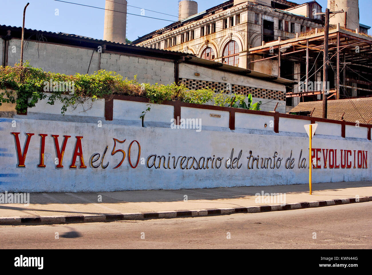 Havanna, Kuba, 11. Mai 2009. Künstlerische wand Schriften über die Kommunistische Revolution und der nationalen kubanischen Helden, in Havanna, am 11. Mai 2009. Stockfoto