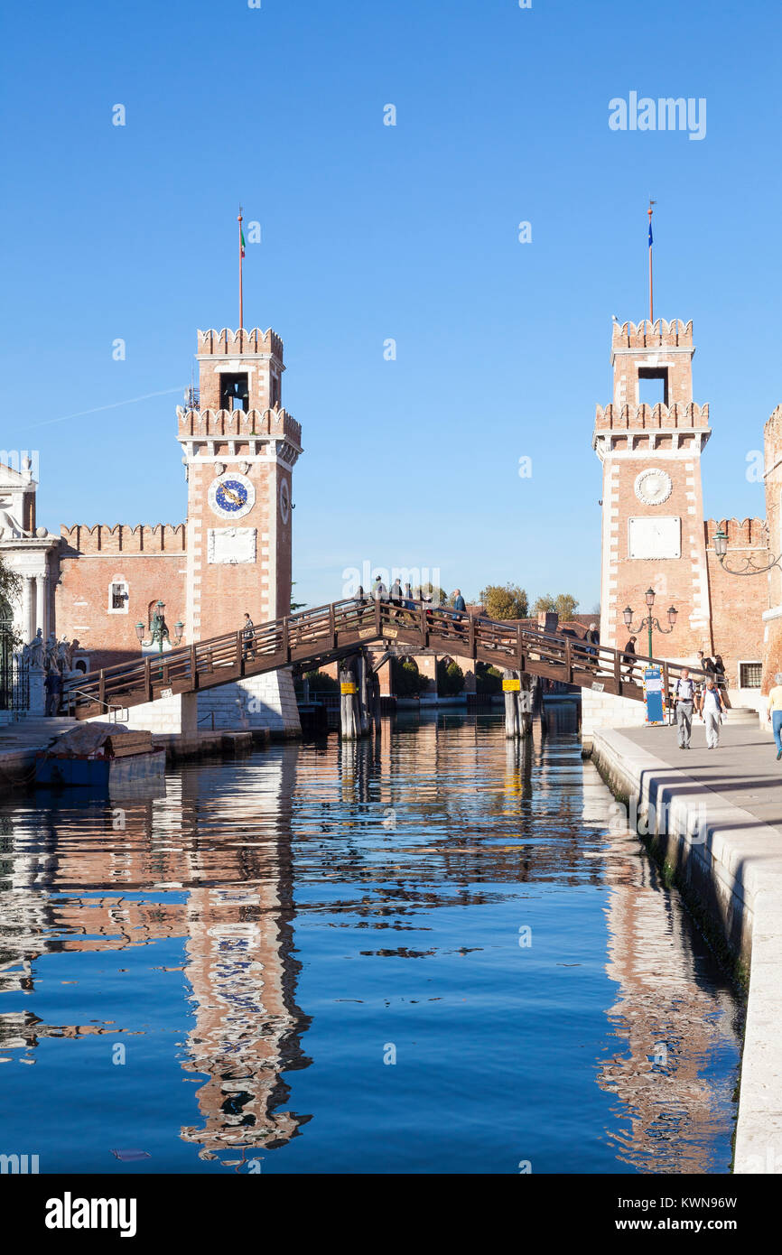 Eingang zum arsenal Fotos und Bildmaterial in hoher Auflösung Alamy