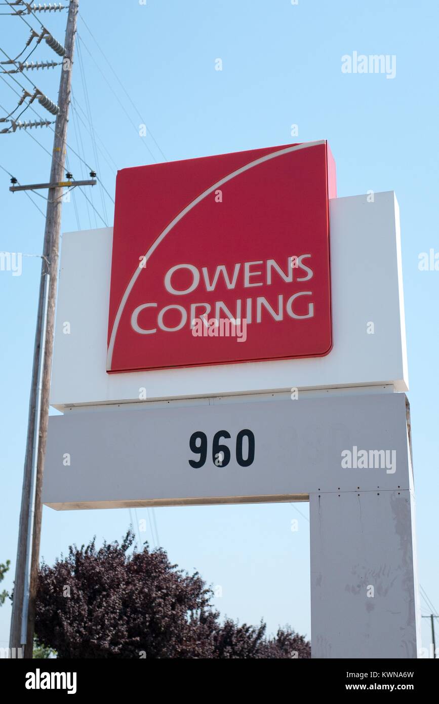 Beschilderung mit Logo im Silicon Valley Hauptsitz der Verbundwerkstoffe Hersteller Owens Corning, Santa Clara, Kalifornien, 17. August 2017. Stockfoto