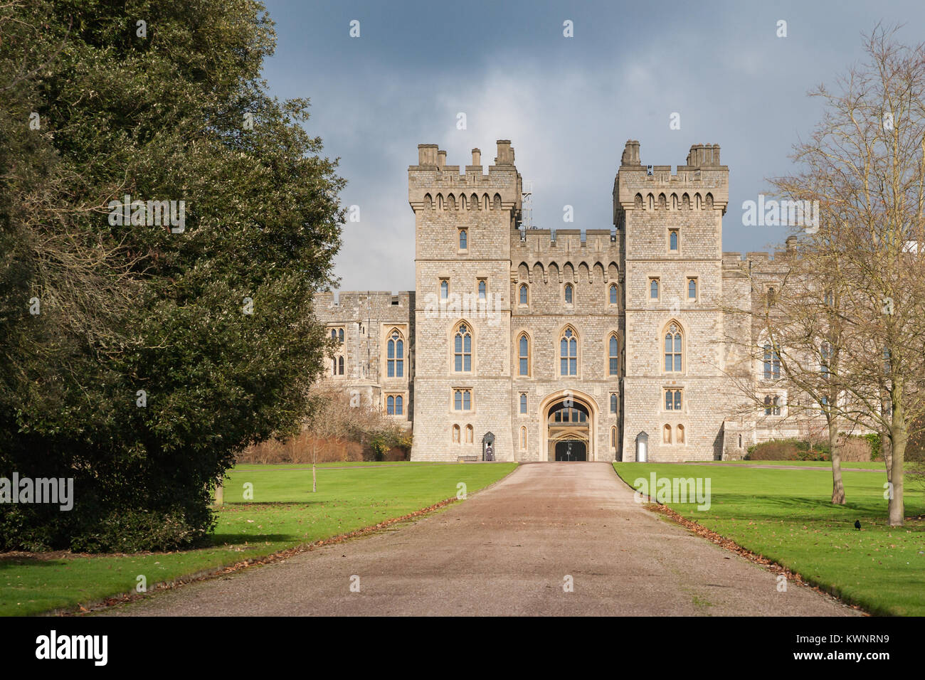 Windsor Castle aus dem langen Spaziergang, Windsor Berkshire GROSSBRITANNIEN Stockfoto