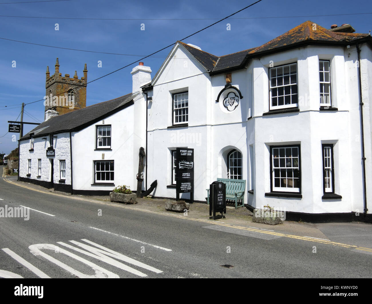 Die ersten und die letzten Inn, Sennen, Penwith Halbinsel, Cornwall, England, Großbritannien im Sommer Stockfoto