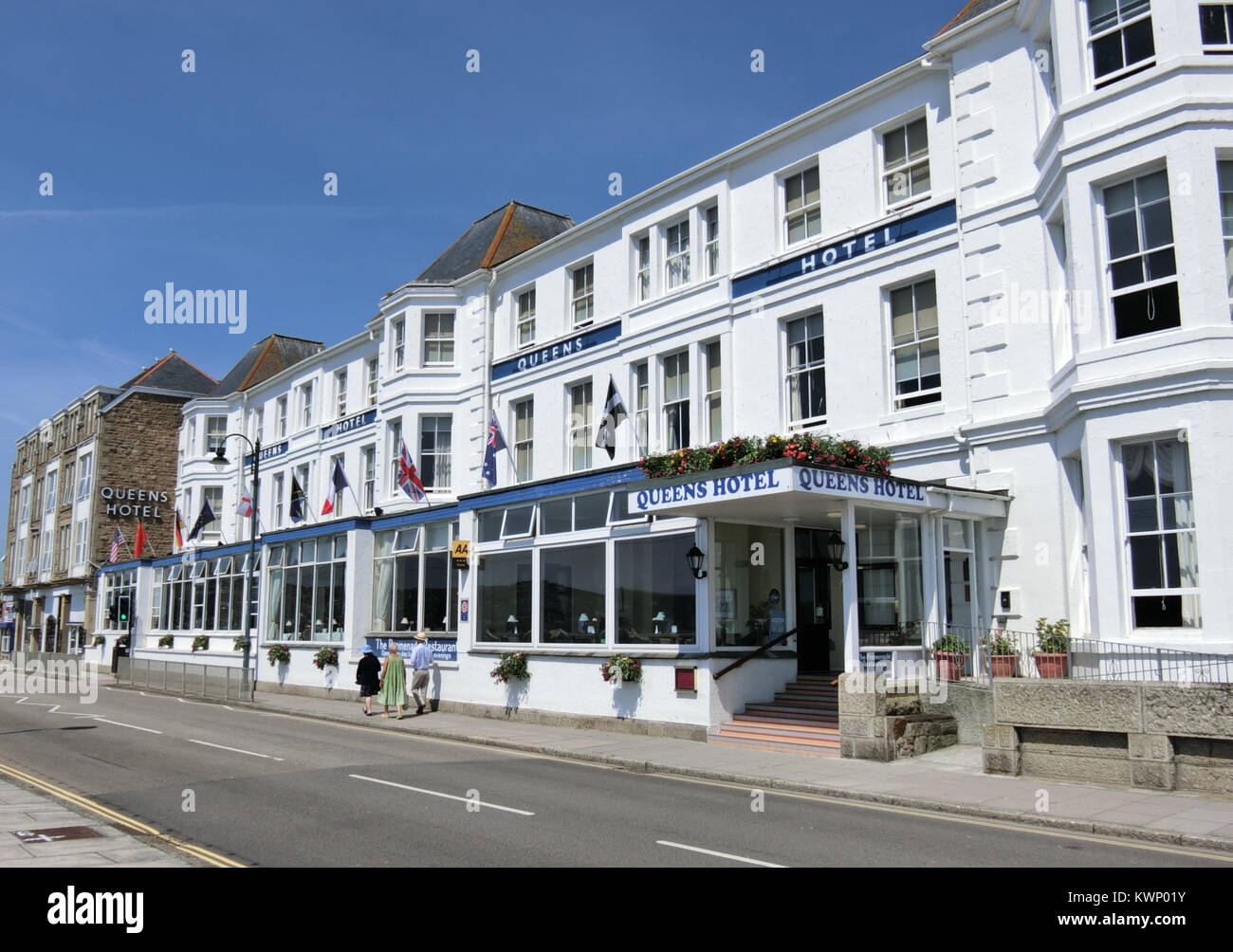 Queen's Hotel, die Promenade, Penzance, Cornwall, England, Großbritannien im Sommer Stockfoto