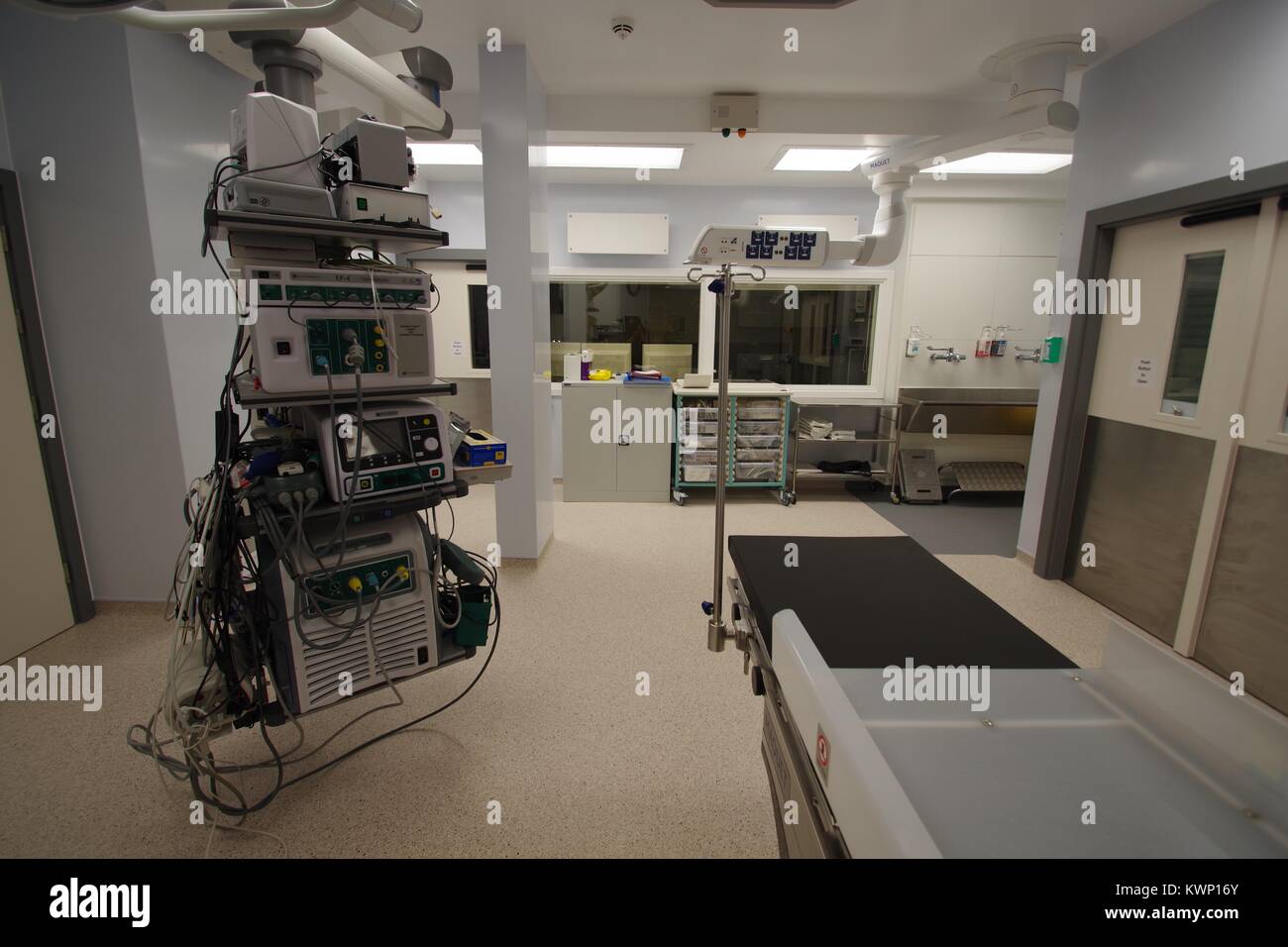 Erweiterte OP-Tisch in einem modernen britischen Krankenhaus Op. Dezember, 2017. Stockfoto