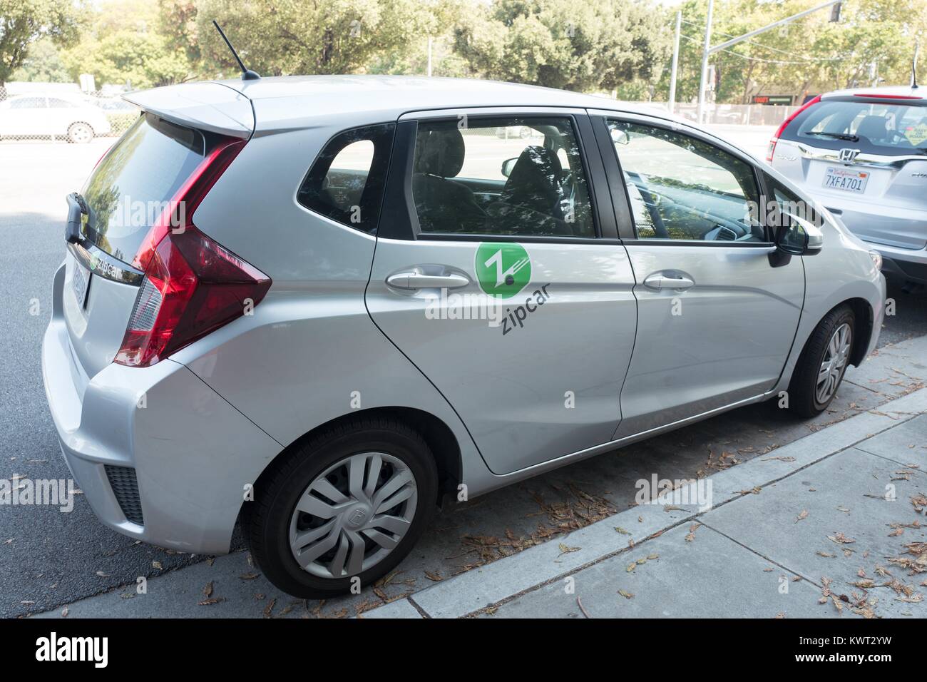 Auto vom Teilen und kurzfristige Vermietung Service Zipcar im Silicon Valley Stadt San Jose, Kalifornien, 17. August 2017 geparkt. Stockfoto