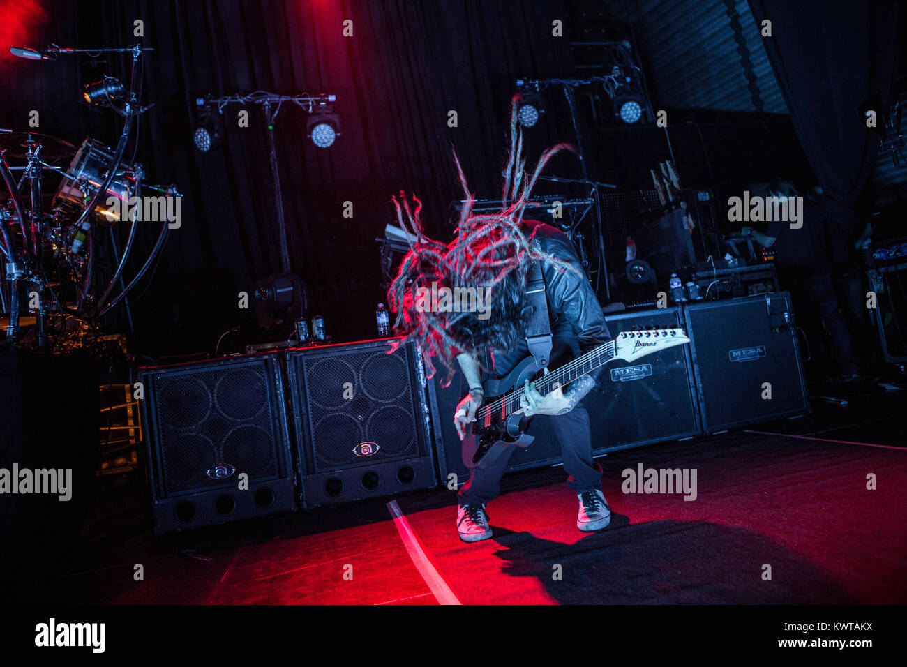 Die amerikanische heavy metal band Korn (stilisierte KoЯn) führt ein Live Konzert in den Amager Bio in Kopenhagen. Im Bild: Musiker und Gitarrist James "MUNKY" Shaffer. Dänemark 08/05 2014. Stockfoto