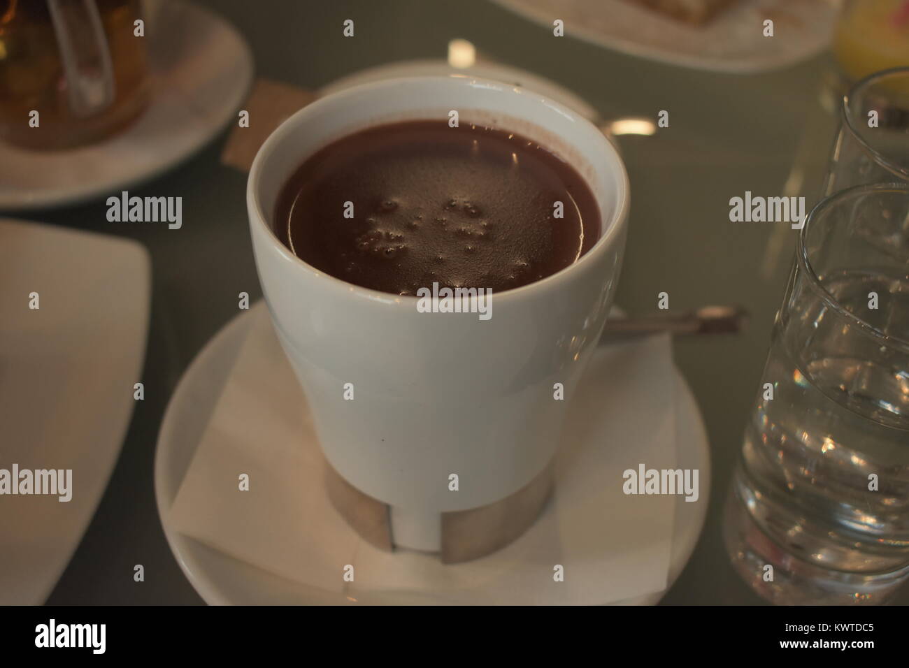 Ein Glas Heiße Schokolade. Stockfoto