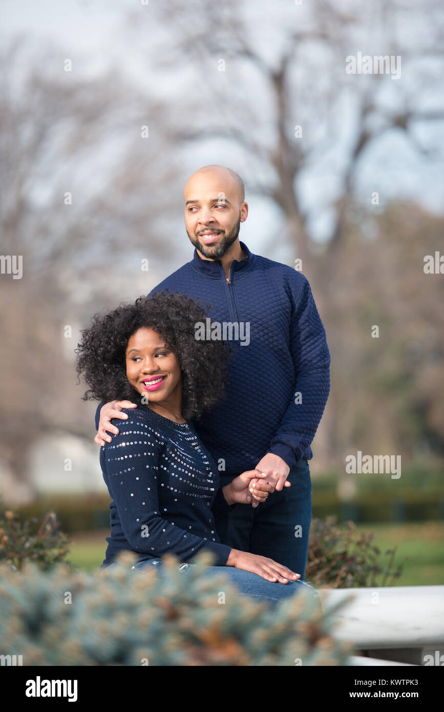 Ein junges Paar in Liebe in Washington, DC Stockfoto