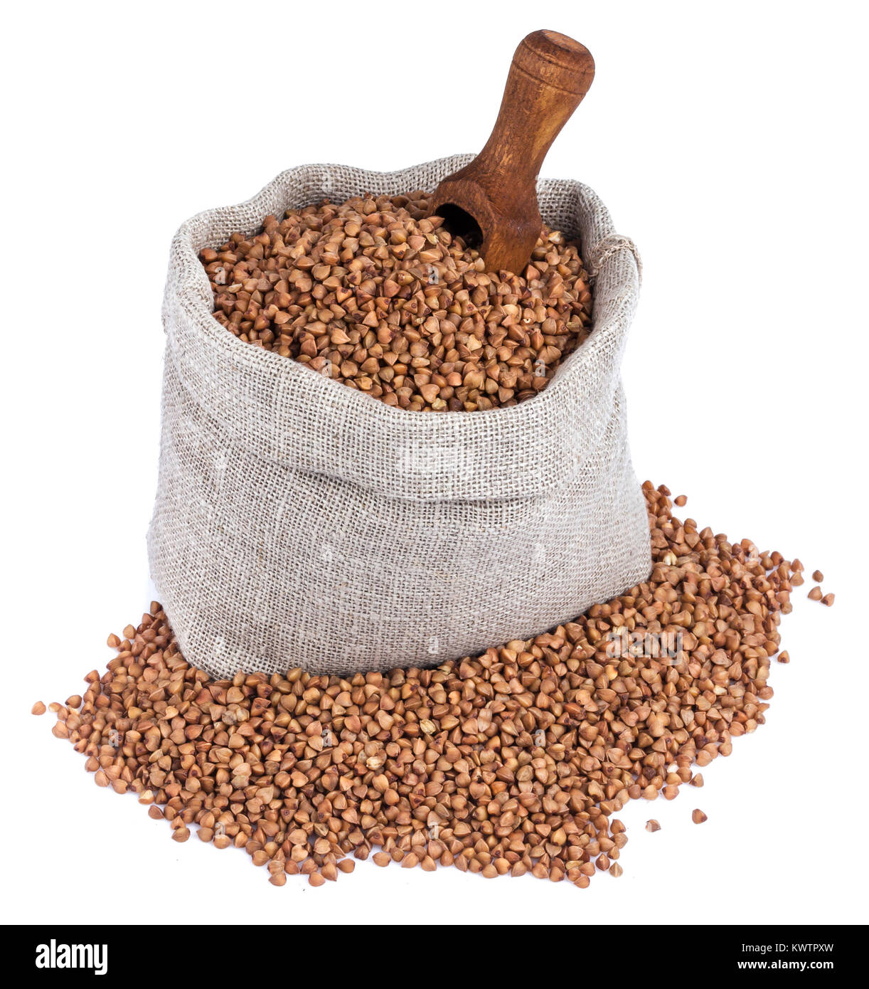 Buchweizen im Beutel auf weißem Hintergrund Stockfoto