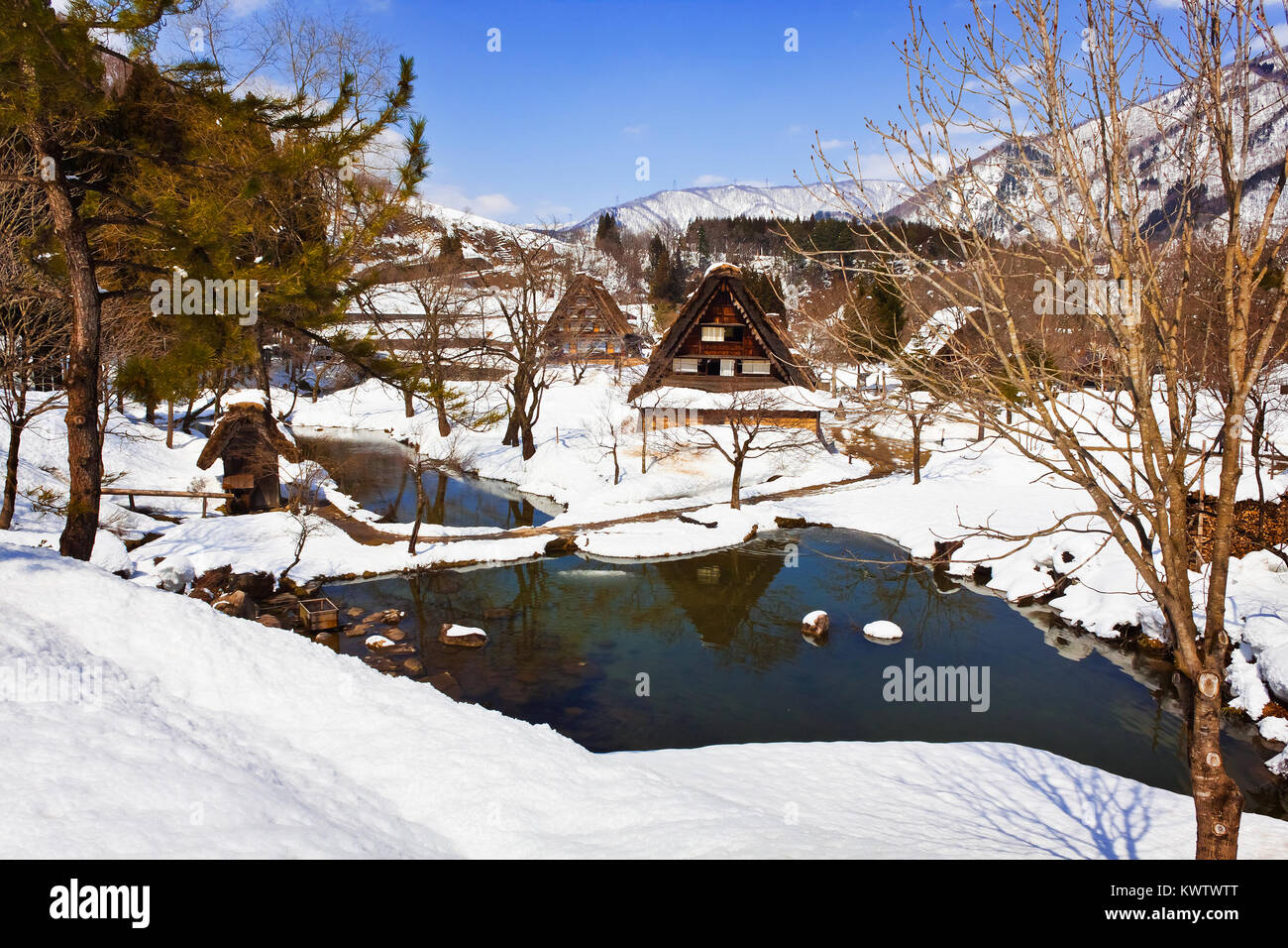 Gassho - Gassho-zukuri Ferienhaus am Ogimachi Dorf in Shirakawago, von der UNESCO zum Weltkulturerbe Stockfoto