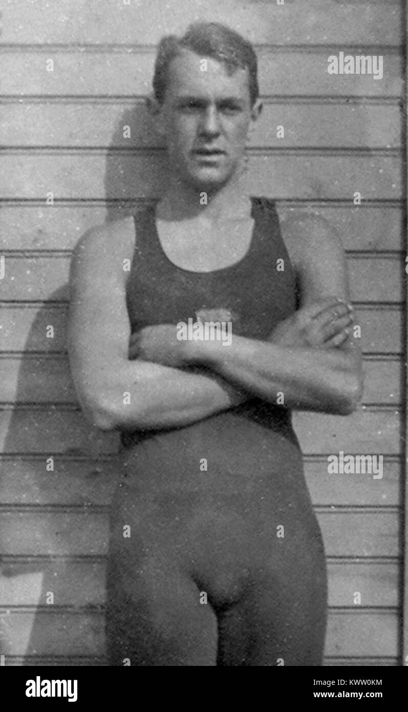 Ein Porträt von Åke Bergman, einem schwedischen Sportler, der mit dem Schwedischen Olympischen Komitee (SOK) in Verbindung steht. Das Bild repräsentiert seine Beteiligung an nationalen Sportarten und olympischen Aktivitäten. Stockfoto