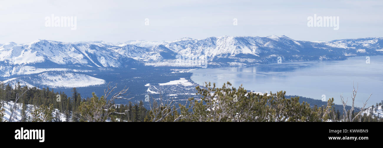 Lake Tahoe im Winter und alle seine Herrlichkeit. Erstaunlich Stockfoto