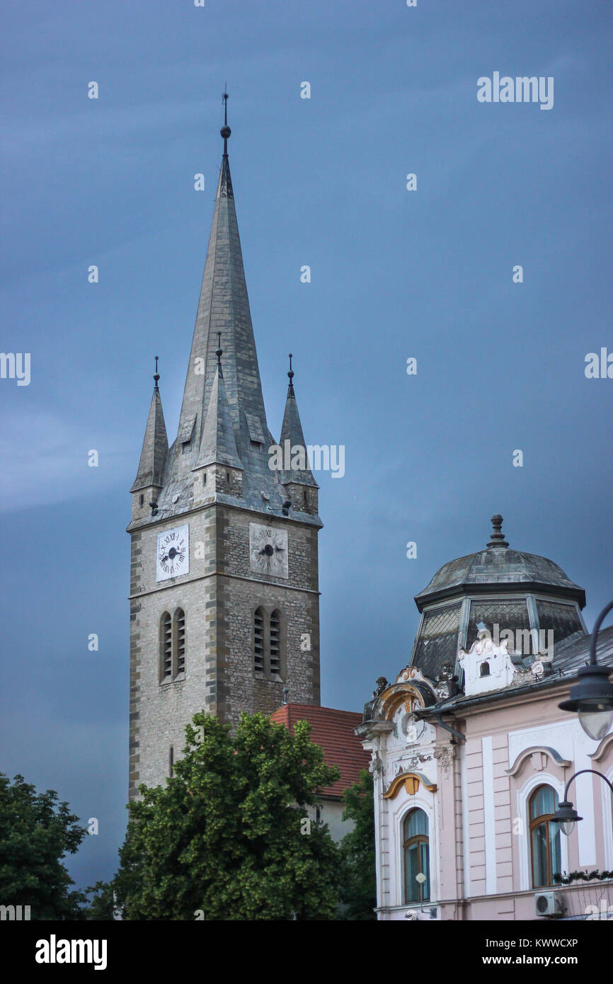 Der Glockenturm der Kirche in Reformed-Calvinist Werk Turda, Kreis Cluj, Rumänien Stockfoto