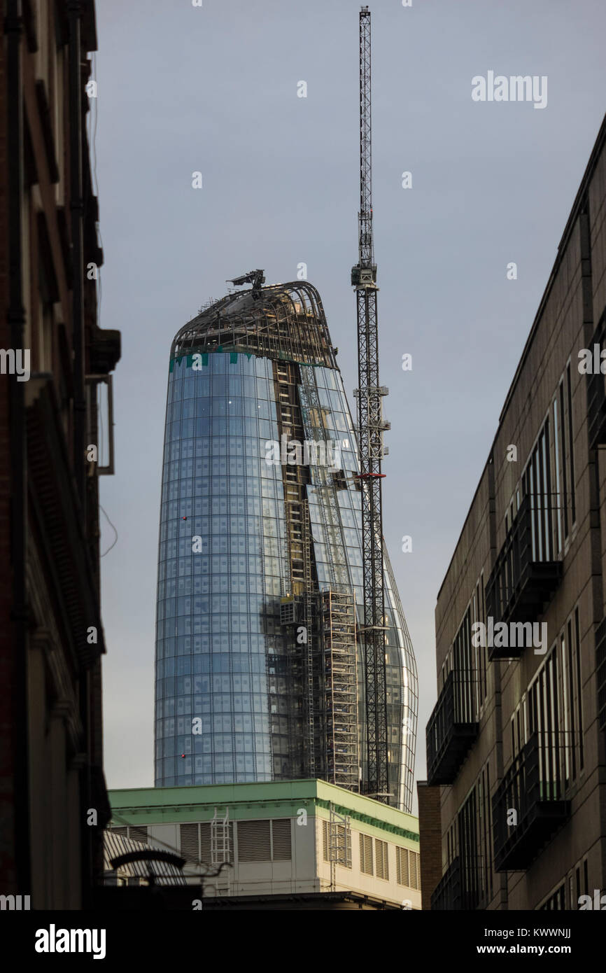 LONDON, Großbritannien - 01. NOVEMBER 2017: Office Tower im Bau bei One Blackfriars (Architekt Ian Simpson) Stockfoto