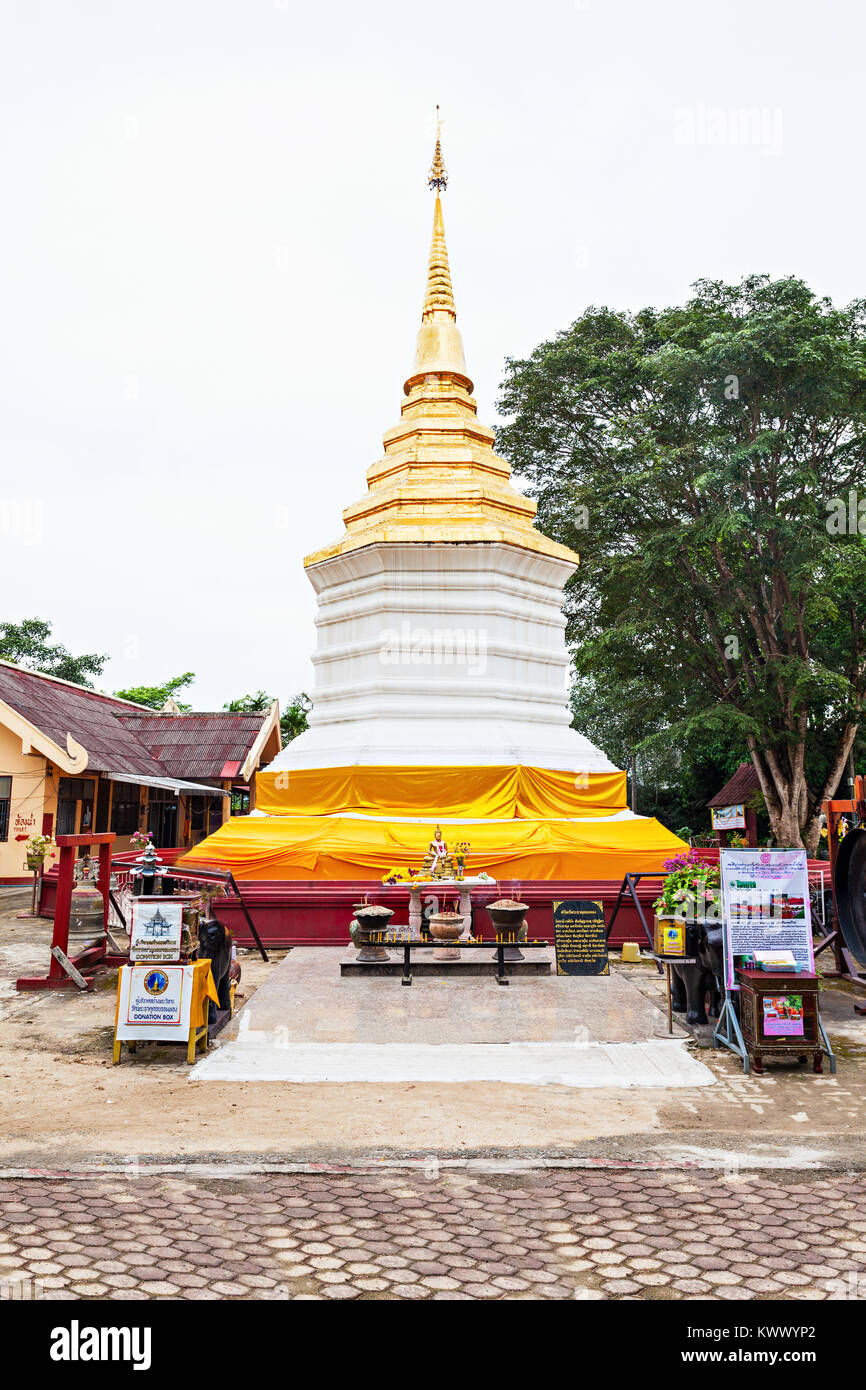 Wat Phra That Doi Chom Thong ist ein buddhistischer Tempel in Chiang Rai, Northern Thailand Stockfoto