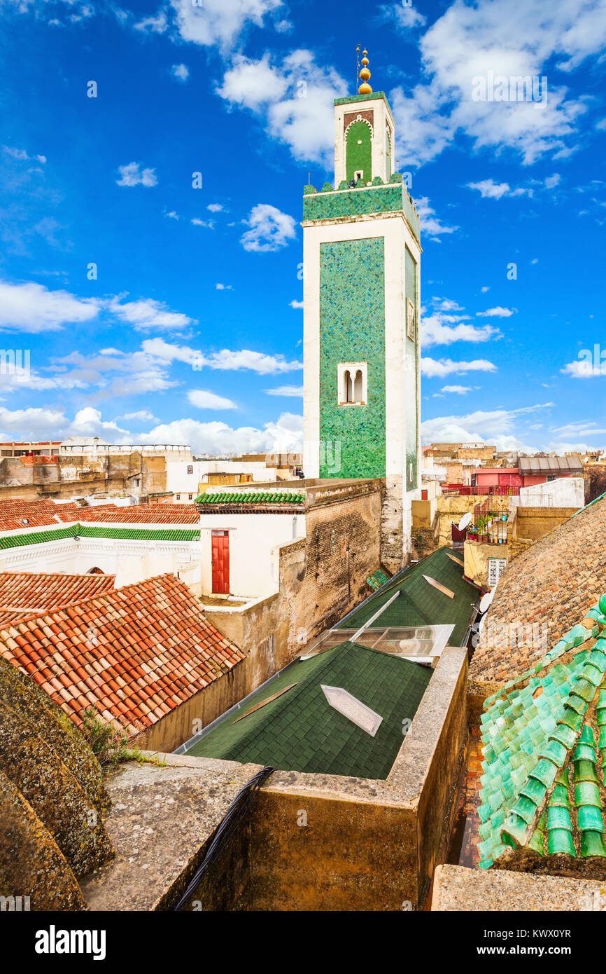 Die Madrasa Bou Inania ist eine Madrasa in Meknes, Marokko. Medrese Bou Inania ist als hervorragendes Beispiel für Marinid Architektur anerkannt, in entfernt Stockfoto