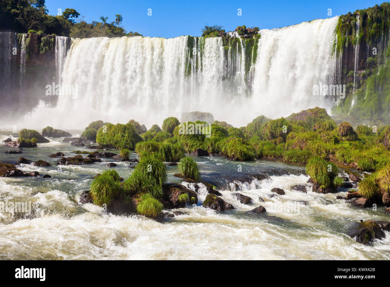 Devil's Throat (Garganta del Diablo) ist das größte der Iguazu Wasserfälle Stockfoto