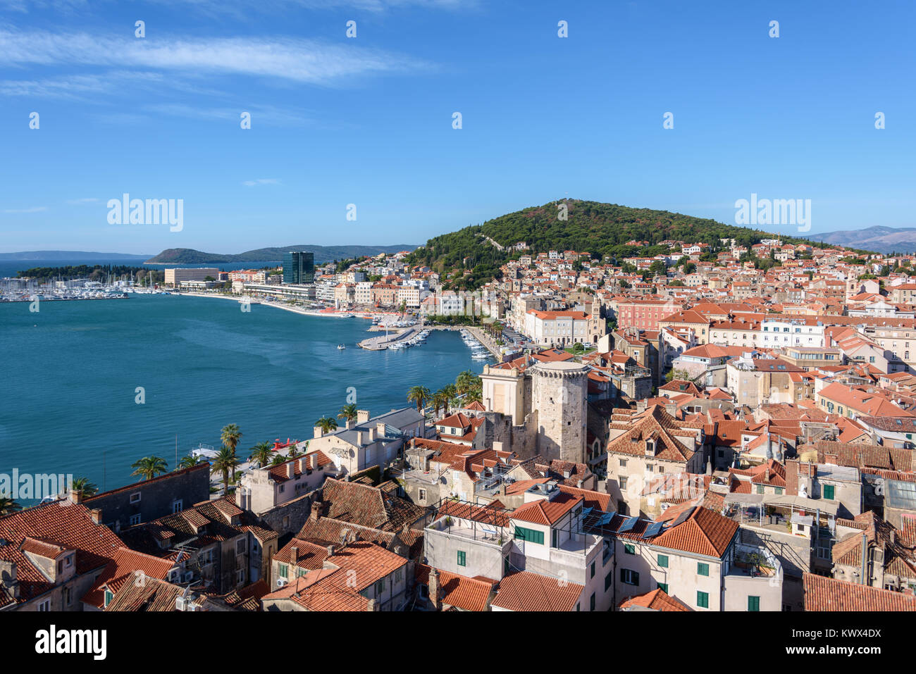 Luftaufnahme von Split aus St. Domnius Glockenturm, Kroatien Stockfoto