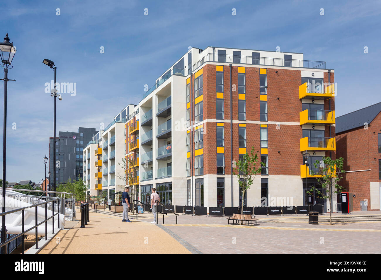 Händler Gate Apartment Gebäude, Riverside Square, Bedford, Bedfordshire, England, Vereinigtes Königreich Stockfoto