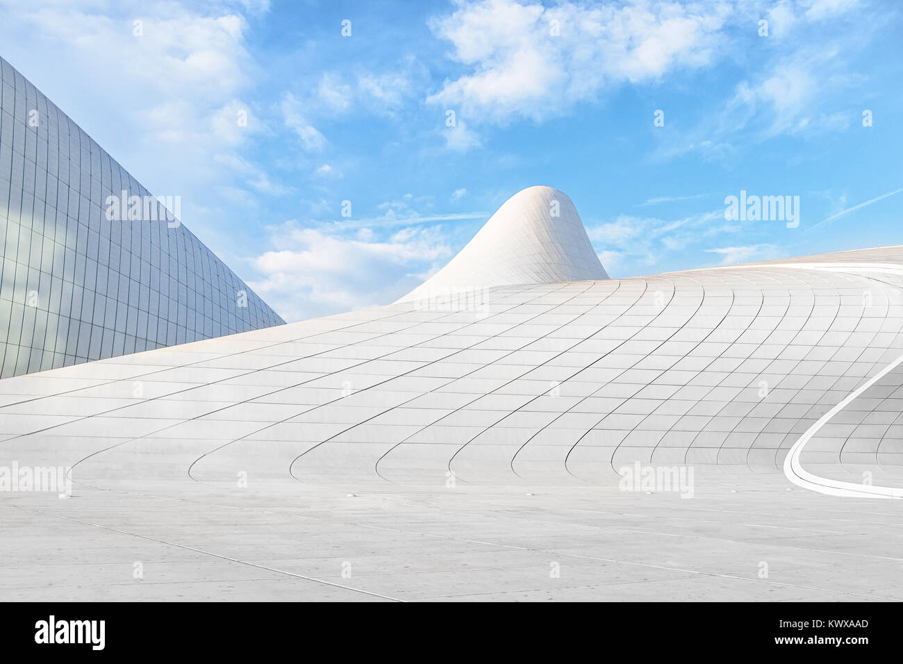 Zaha hadid building Fotos und Bildmaterial in hoher Auflösung Alamy
