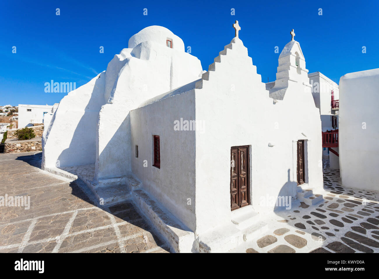Die Kirche der Panagia Paraportiani ist in der Nachbarschaft des Kastro in der Stadt Chora, Insel Mykonos in Griechenland Stockfoto