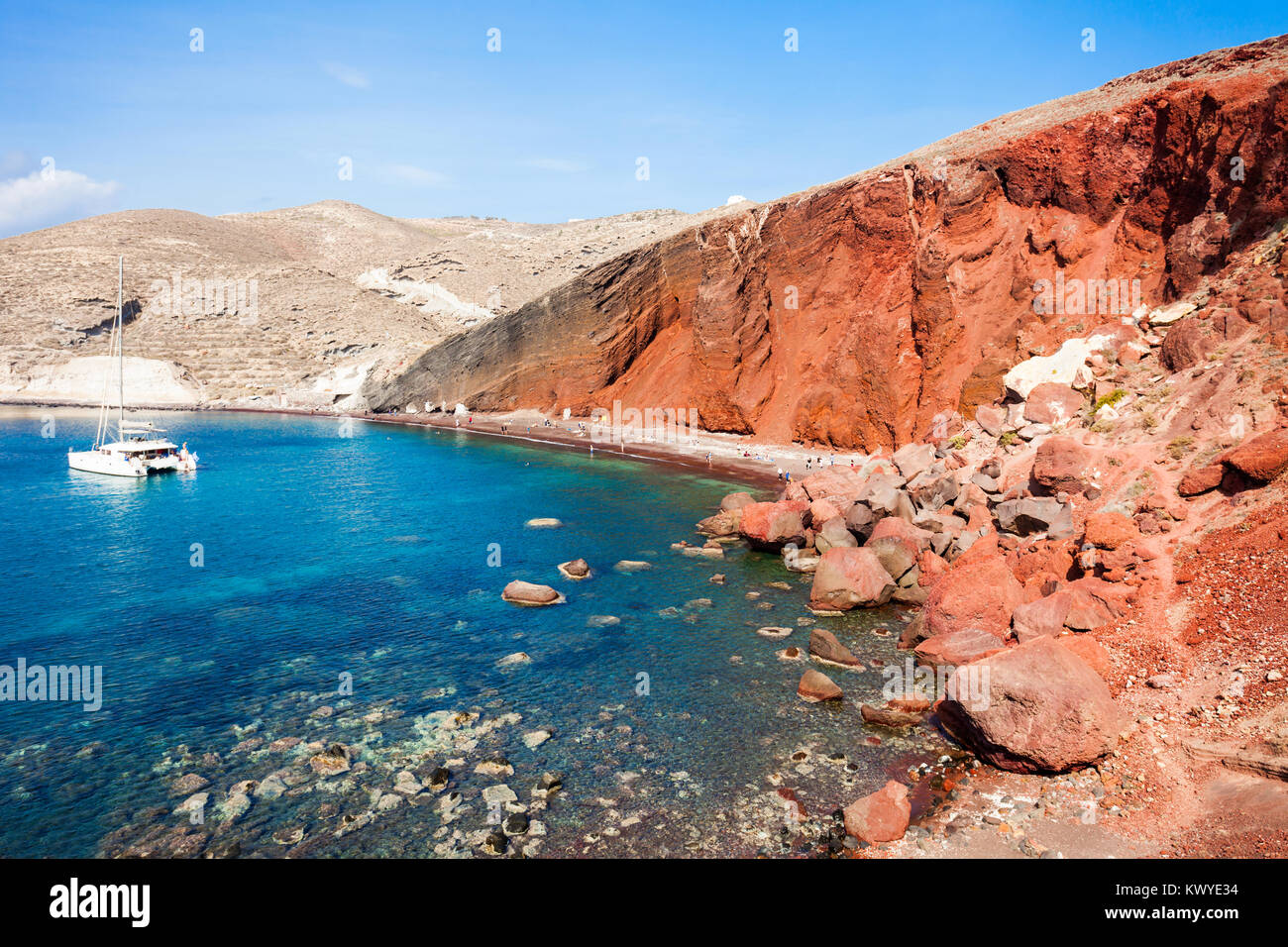 Rot oder Akrotiri Beach in der Nähe der Fira auf der Insel Santorini in Griechenland Stockfoto