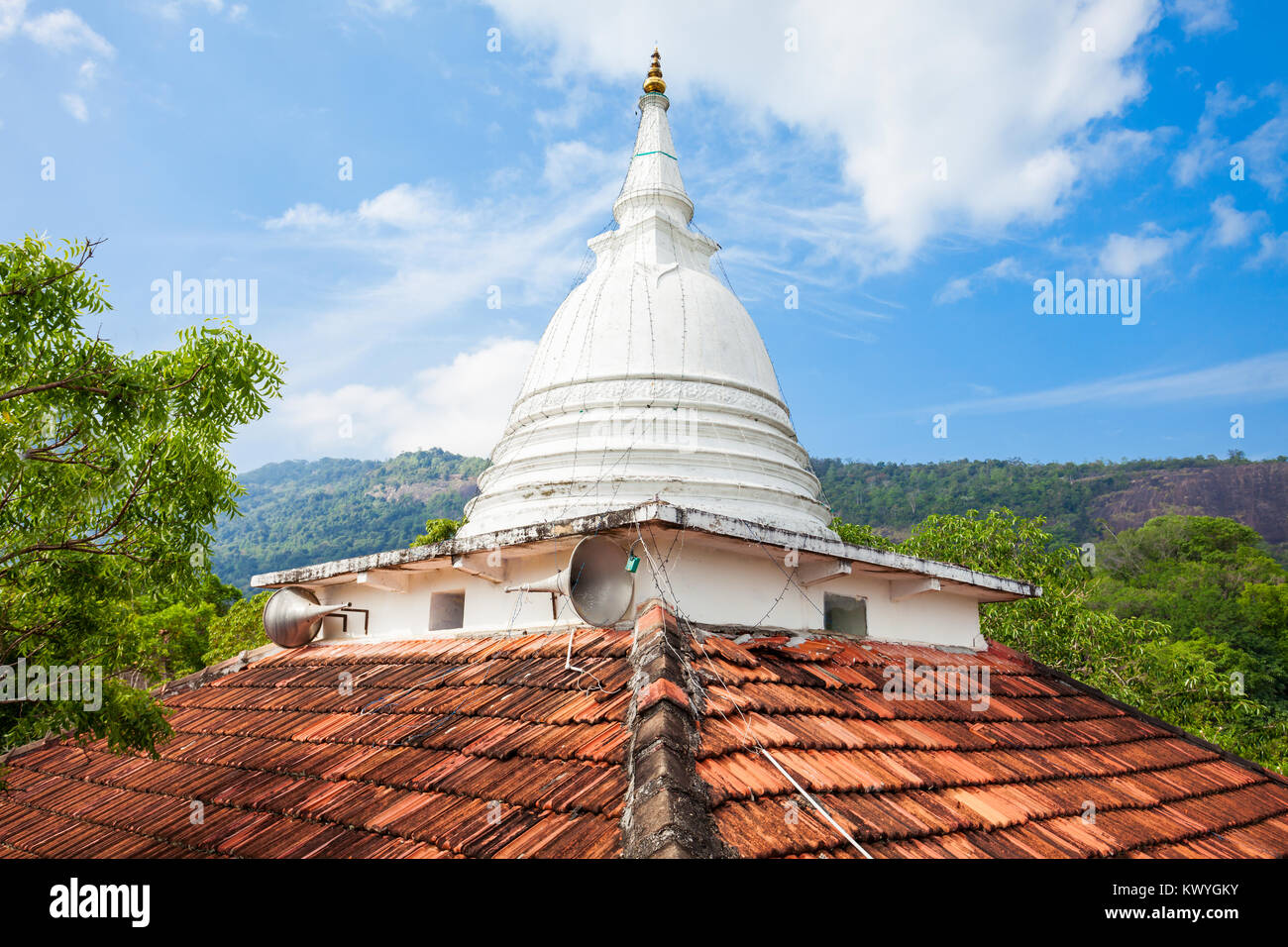 Stupa in der Rambadagalla Viharaya Tempel in der Nähe Kurunegala in Sri Lanka Stockfoto