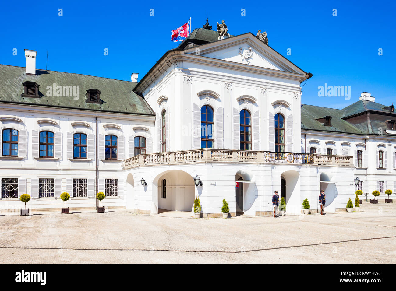 Das Palais Grassalkovich ist ein Palast, der in Bratislava und die Residenz des Präsidenten der Slowakei. Palais Grassalkovich ist auf Hodzovo Namest gelegen Stockfoto