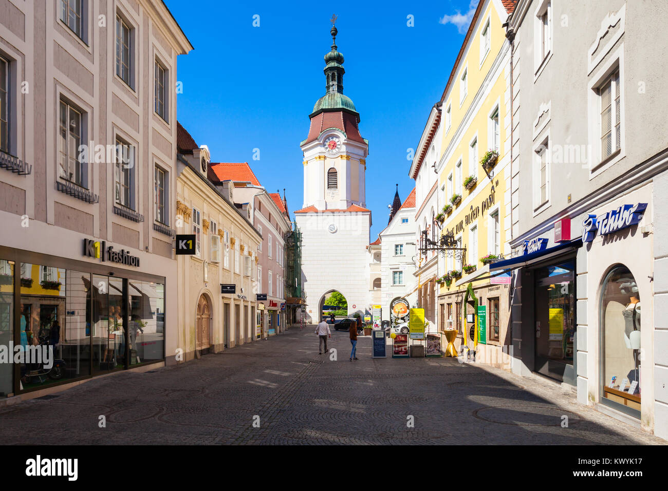 KREMS AN DER DONAU, Österreich - Mai 14, 2017: Steiner Tor ist ein Tor in die Stadt Krems an der Donau in der Wachau in Österreich. Steiner Tor orig Stockfoto