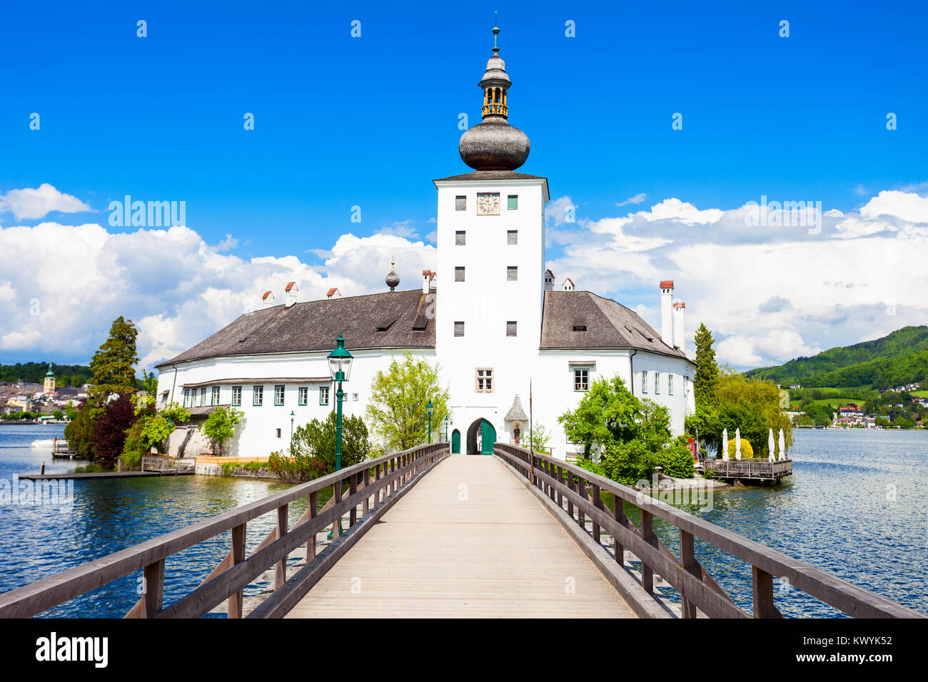 Gmunden Schloss Ort oder Schloss Orth am Traunsee in Gmunden Stadt. Schloss Ort ist eine österreichische Schloss um 1080 gegründet. Stockfoto