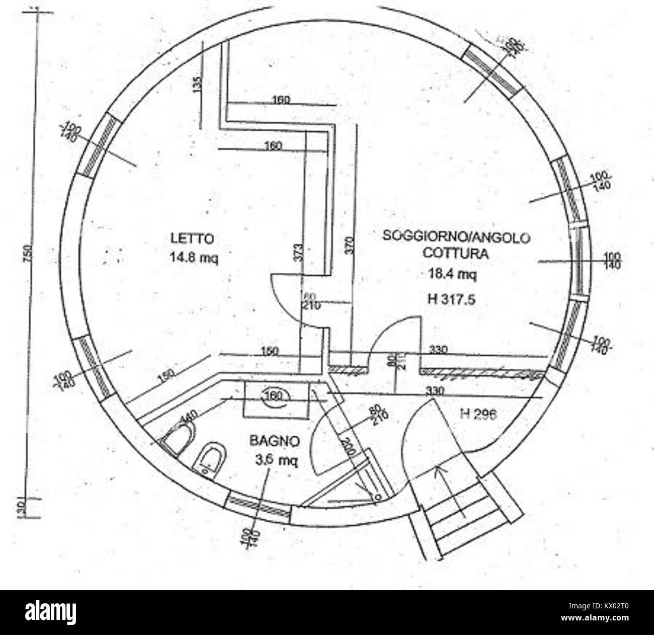 Ein Foto, das die Iglu-förmigen Häuser in Maggiolina, Mailand, Italien, zeigt, ein Architekturprojekt, das modernistische Wohndesign und urbane Kreativität des 20. Jahrhunderts widerspiegelt. Stockfoto