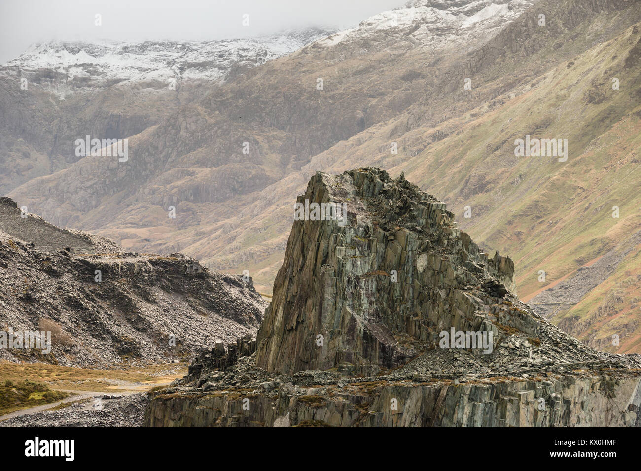 Blick über verlassene Dinorwig Schiefergrube, Snowdonia, Großbritannien Stockfoto