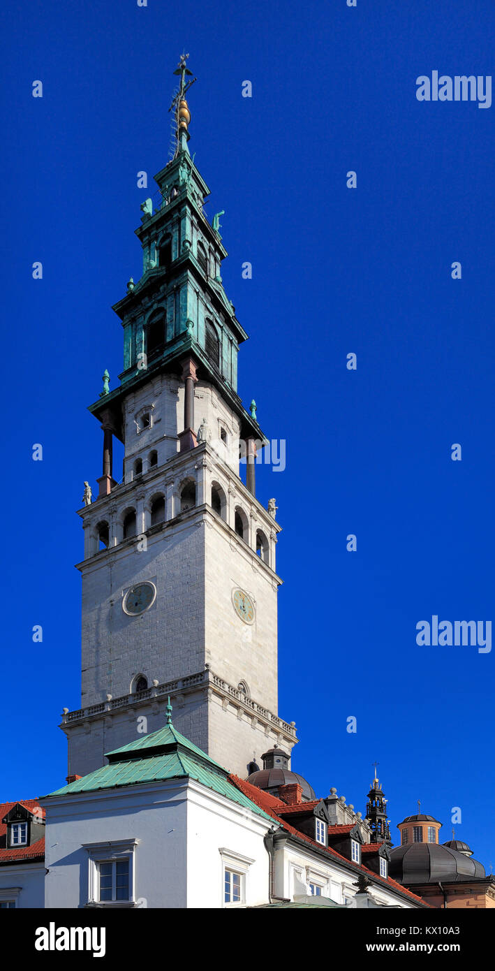 Polen, Schlesien Provinz, Tschenstochau - 2014/10/29: Pauline um Kloster Jasna Gora - das Kloster Turm Stockfoto