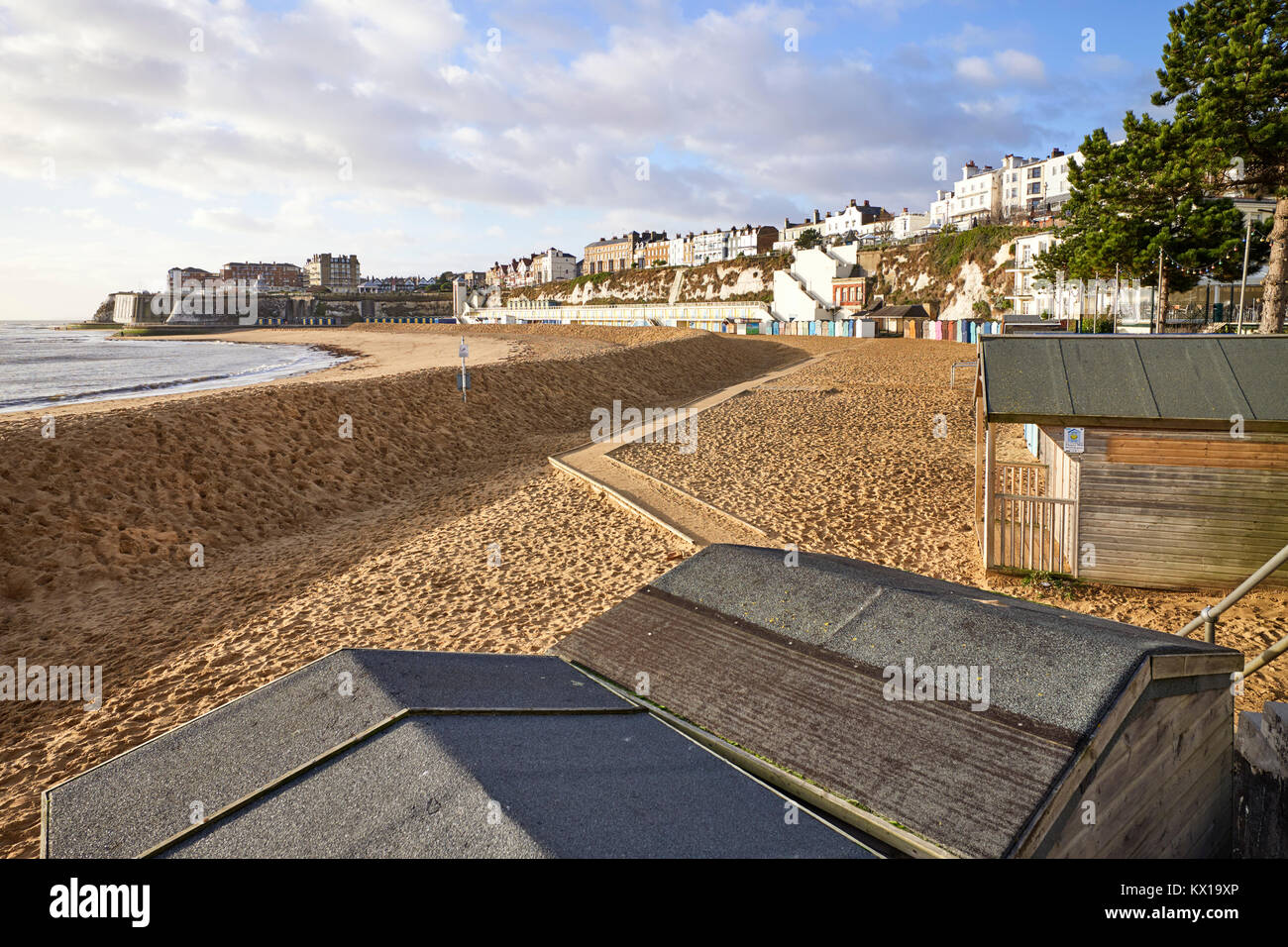 Der Strand in Broadstairs in Kent an einem Wintermorgen Stockfoto