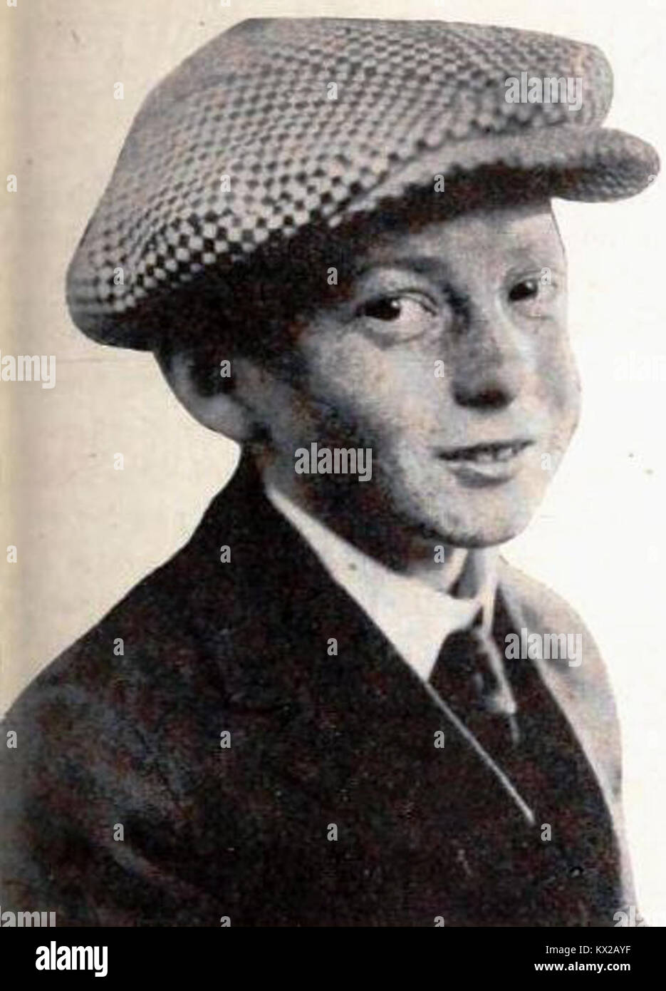 Standbild oder Szene aus dem 1920 erschienenen Film „Dinty“, der Schauspieler und Bühnendesign zeigt und die Kinoproduktion des frühen 20. Jahrhunderts illustriert. Stockfoto