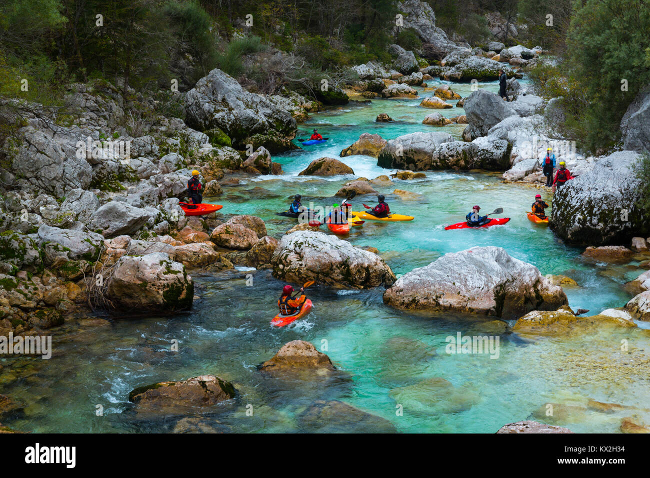 Kajak, Fluss Soca, Soca Tal, die Julischen Alpen, Gemeinde Bovec,  Slowenien, Europa Stockfotografie - Alamy